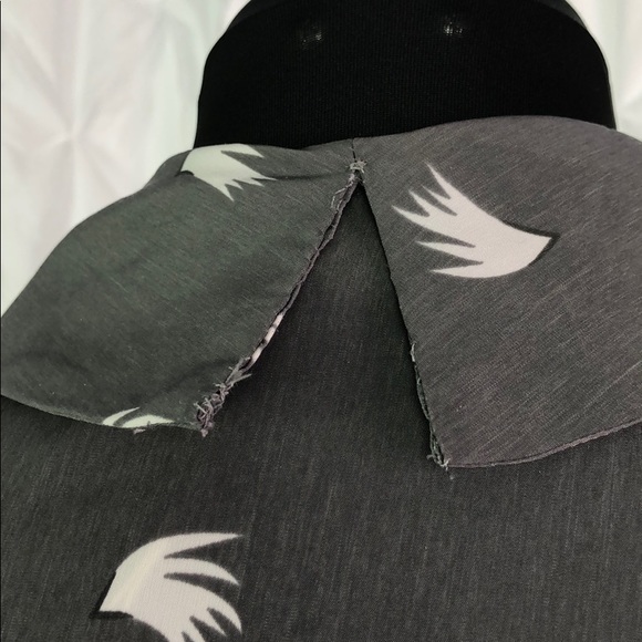 Gray w/ feather design Ann Taylor Loft Shrug Large - Picture 6 of 7